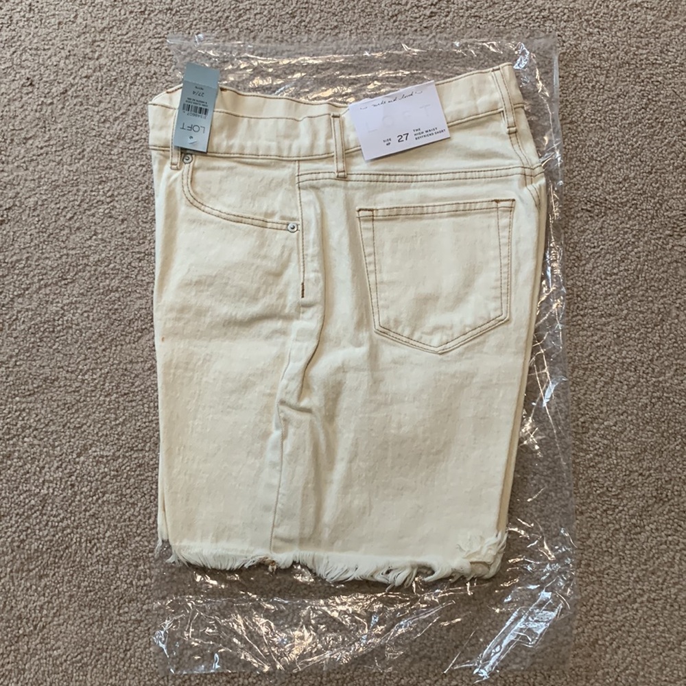 High waisted cream colored LOFT boyfriend cut shorts